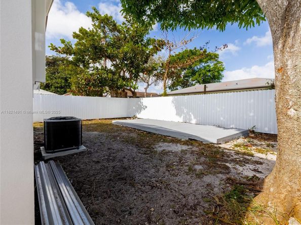 1847 NW 63rd St, Miami FL 33147