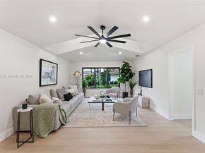 2 Dunbar Rd, Palm Beach Gardens FL 33418