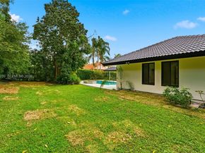 2 Dunbar Rd, Palm Beach Gardens FL 33418