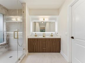 2 Dunbar Rd, Palm Beach Gardens FL 33418