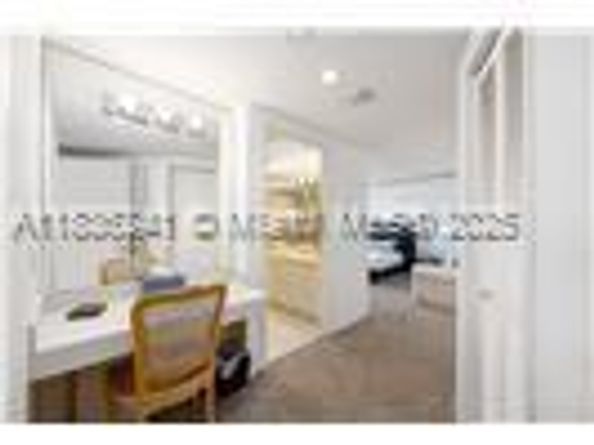 1000 W Island Blvd 2909, Aventura FL 33160