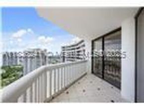 1000 W Island Blvd 2909, Aventura FL 33160