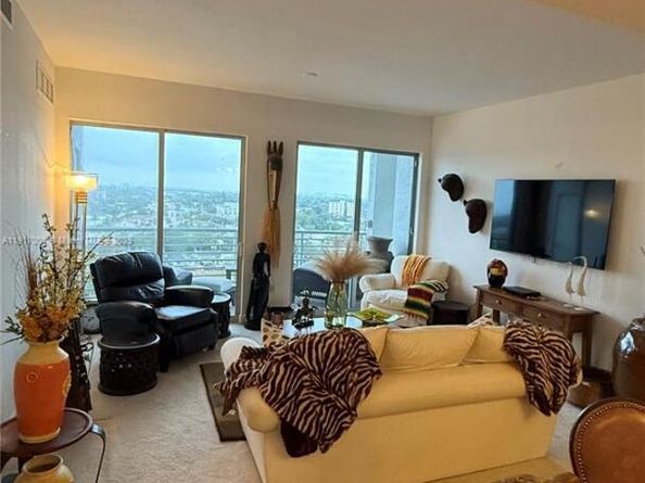 1830 Radius Dr 1106, Hollywood FL 33020