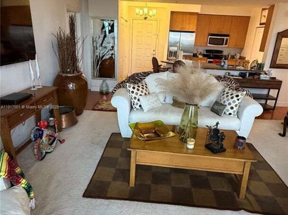 1830 Radius Dr 1106, Hollywood FL 33020