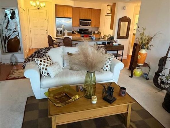 1830 Radius Dr 1106, Hollywood FL 33020