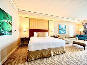 18001 SE Collins Ave 2111, Sunny Isles Beach FL 33160