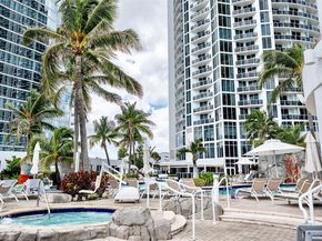 18001 SE Collins Ave 2111, Sunny Isles Beach FL 33160