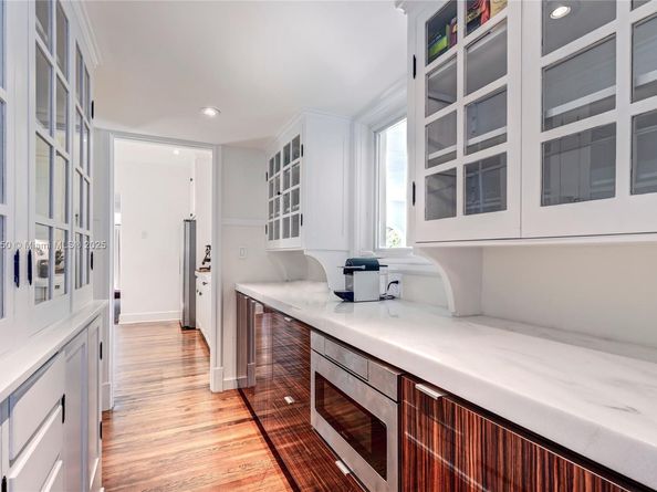 5800 La Gorce Dr, Miami Beach FL 33140