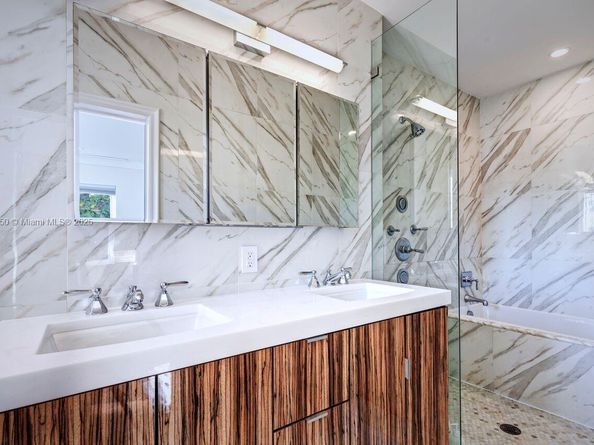 5800 La Gorce Dr, Miami Beach FL 33140