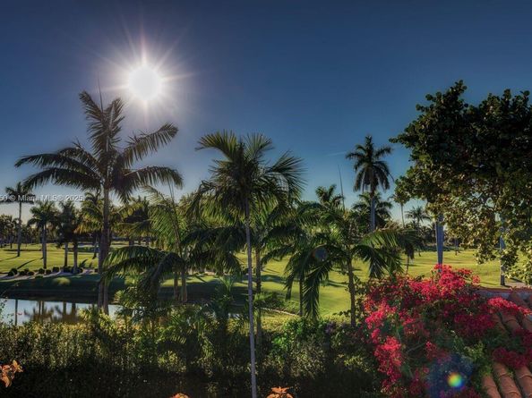 5800 La Gorce Dr, Miami Beach FL 33140