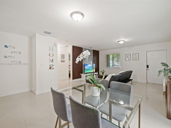 6723 NW 6th Ave, Miami FL 33150