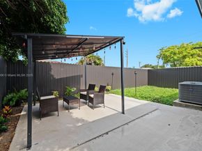 6723 NW 6th Ave, Miami FL 33150