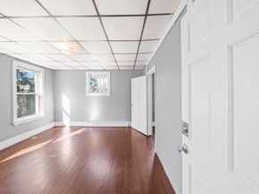62 May St, Worcester MA 01610