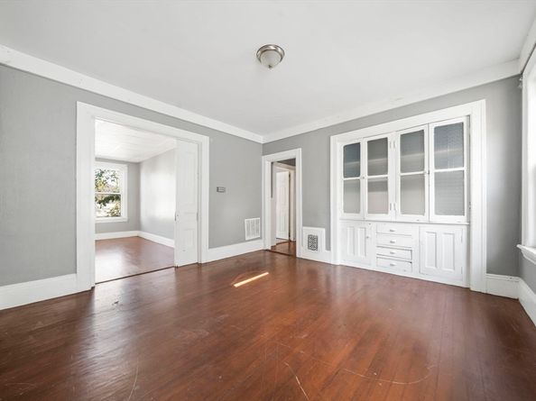 62 May St, Worcester MA 01610