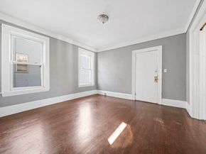 62 May St, Worcester MA 01610