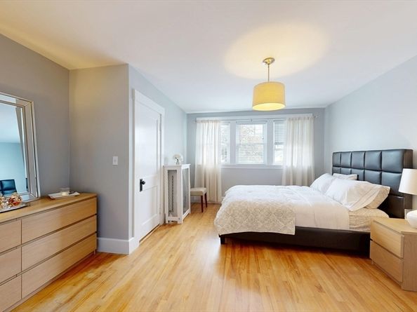 20 Clyde St, Fitchburg MA 01420