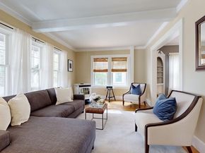 20 Clyde St, Fitchburg MA 01420