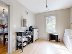 20 Clyde St, Fitchburg MA 01420