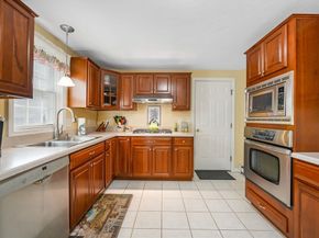 8 Bachant Way, Wareham MA 02571