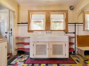 29 Norton St, Braintree MA 02184