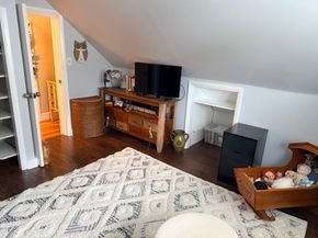 26 Colonial Rd, Peabody MA 01960