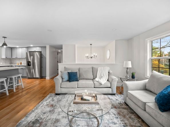 32 Gratto Rd, Marshfield MA 02050