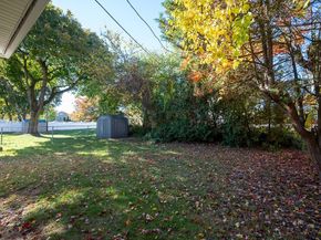 4 Harold St, Worcester MA 01604