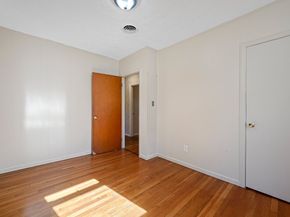 4 Harold St, Worcester MA 01604