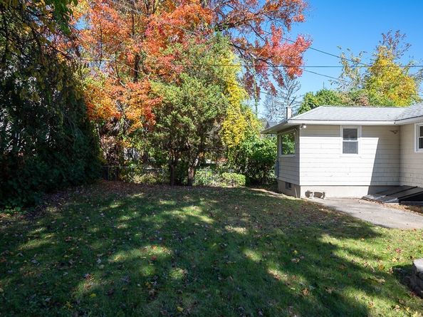 4 Harold St, Worcester MA 01604
