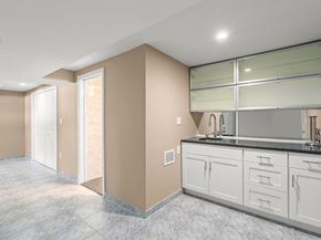 14 Raylen Ave, Peabody MA 01960