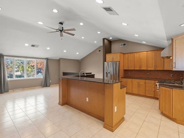 14 Raylen Ave, Peabody MA 01960