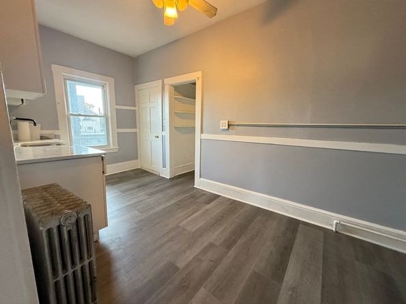 12 W High St, Avon MA 02322