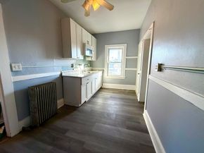 12 W High St, Avon MA 02322