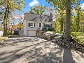 725 Haverhill St, Reading MA 01867