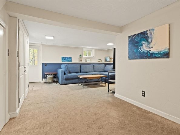 725 Haverhill St, Reading MA 01867