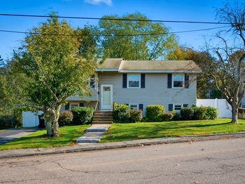 39 Gallows Hill Rd