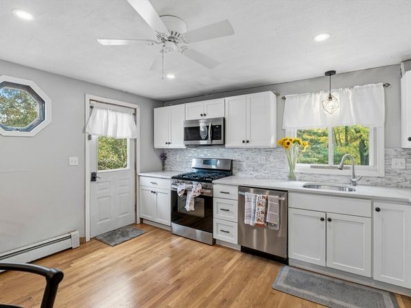 39 Gallows Hill Rd, Salem MA 01970