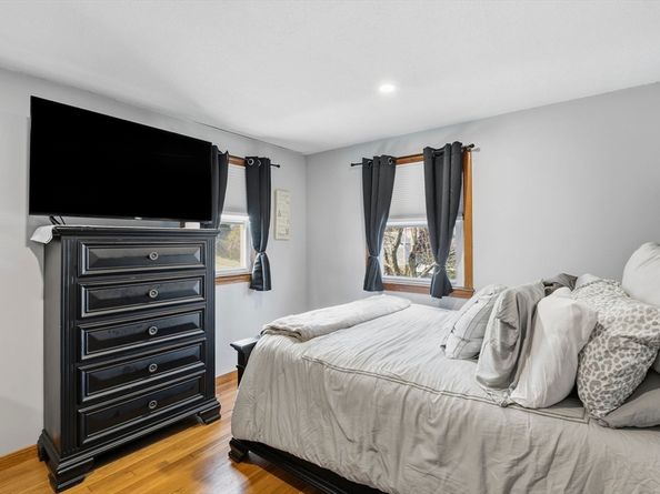 39 Gallows Hill Rd, Salem MA 01970