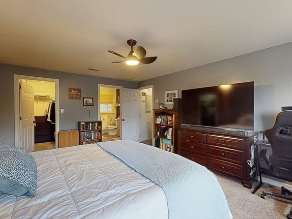 894 Marston Rd, Northbridge MA 01588