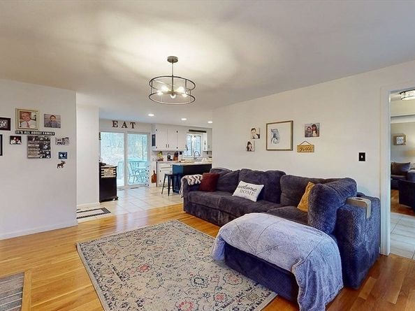 894 Marston Rd, Northbridge MA 01588