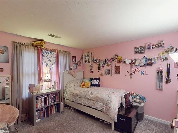 894 Marston Rd, Northbridge MA 01588