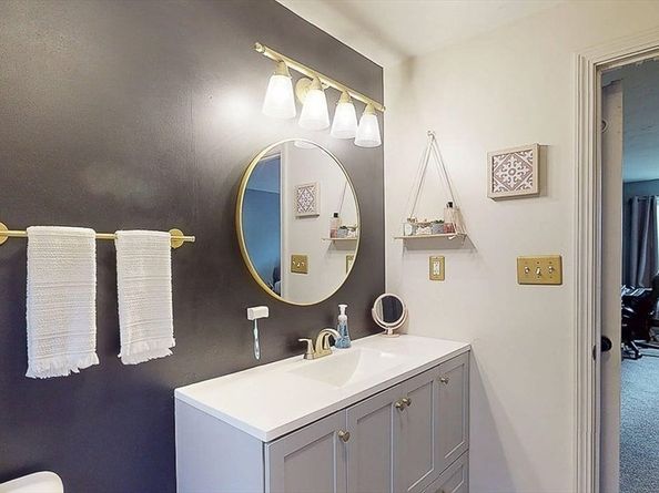 894 Marston Rd, Northbridge MA 01588