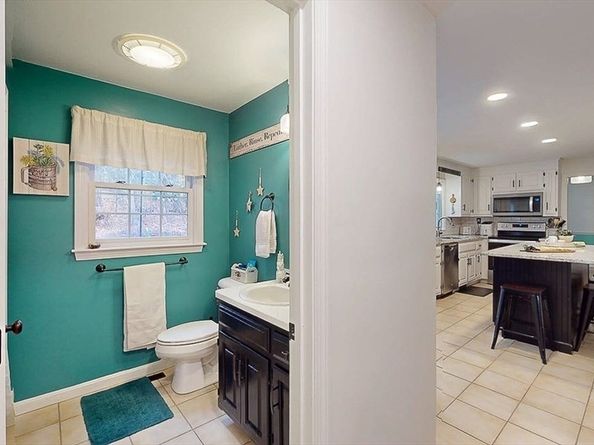 894 Marston Rd, Northbridge MA 01588