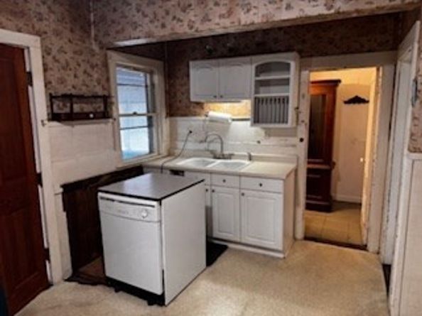 60 Bonney Street, Brockton MA 02302