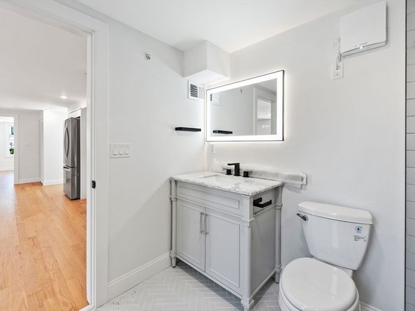 290 Washington 1, Marblehead MA 01945