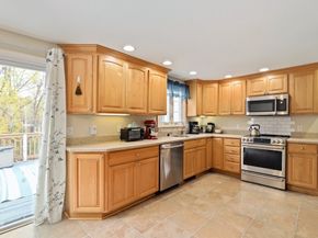 27 Pollard Dr, Millis MA 02054