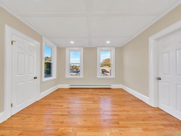 1297 Pleasant St, Weymouth MA 02189