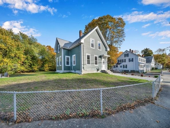 1297 Pleasant St, Weymouth MA 02189