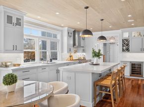 735 Bay Road, Duxbury MA 02332