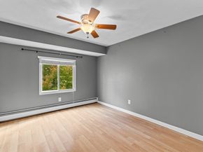 32 Decarolis Dr 32, Tewksbury MA 01876